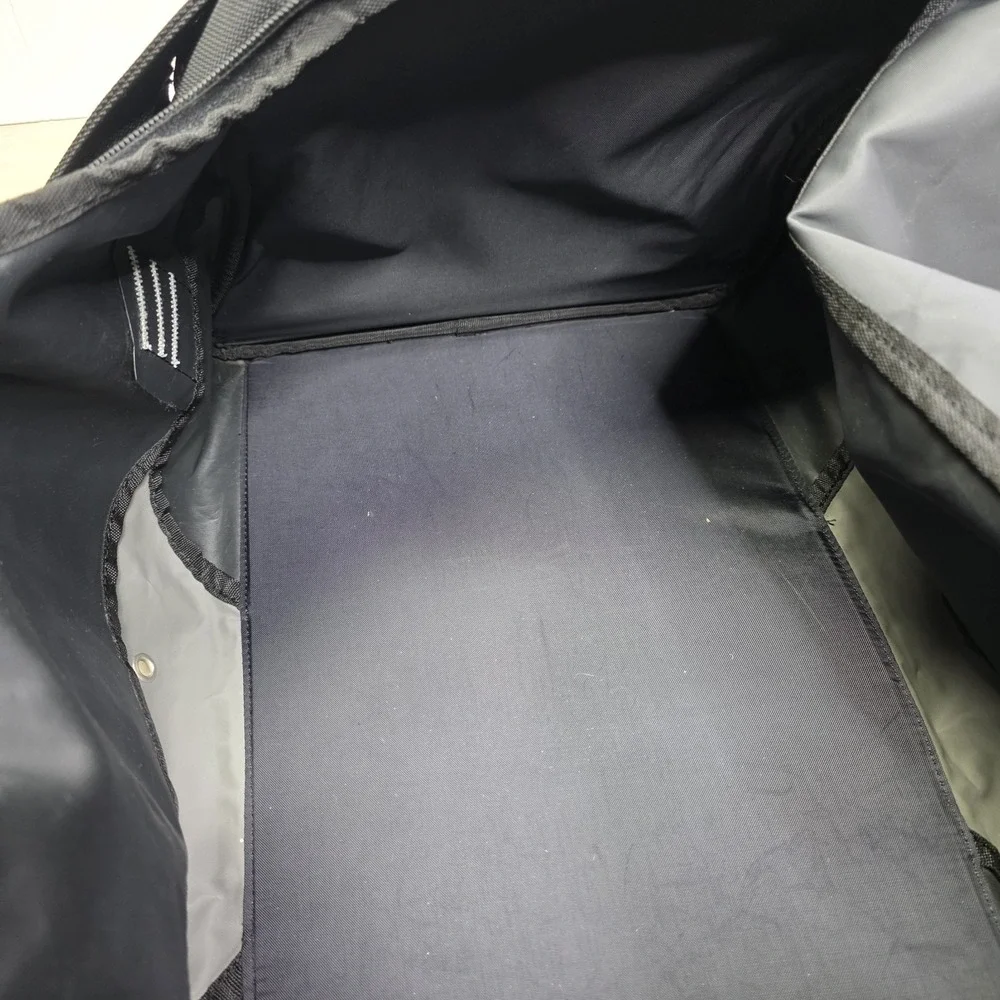 Ogio 55 Liter Black Duffel Travel Luggage Bag Zippers Handle‎